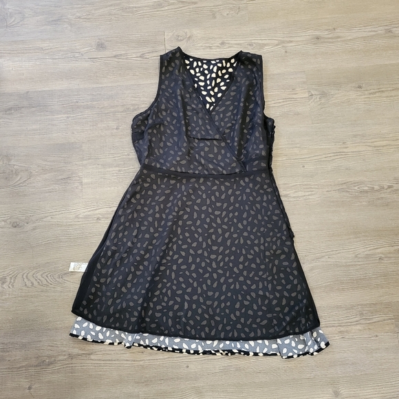 Everly Midi Black and Cream Women's Dress Size Large - Picture 8 of 9